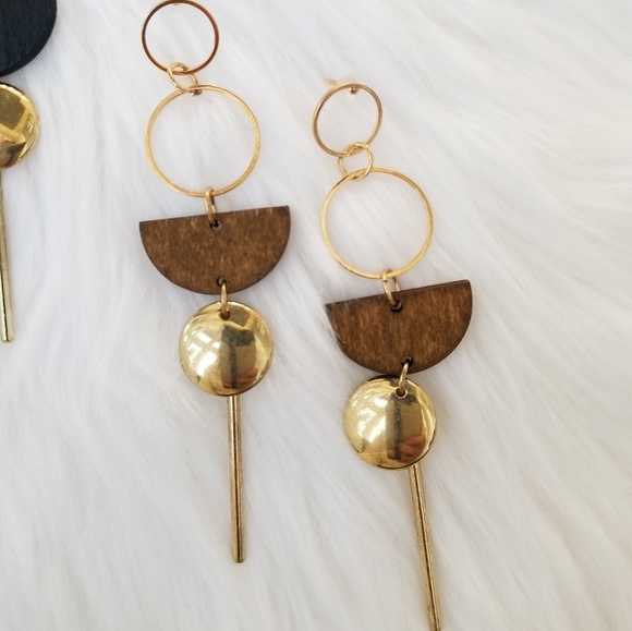 BOHO DANGLING EARRINGS - Picture 3 of 3